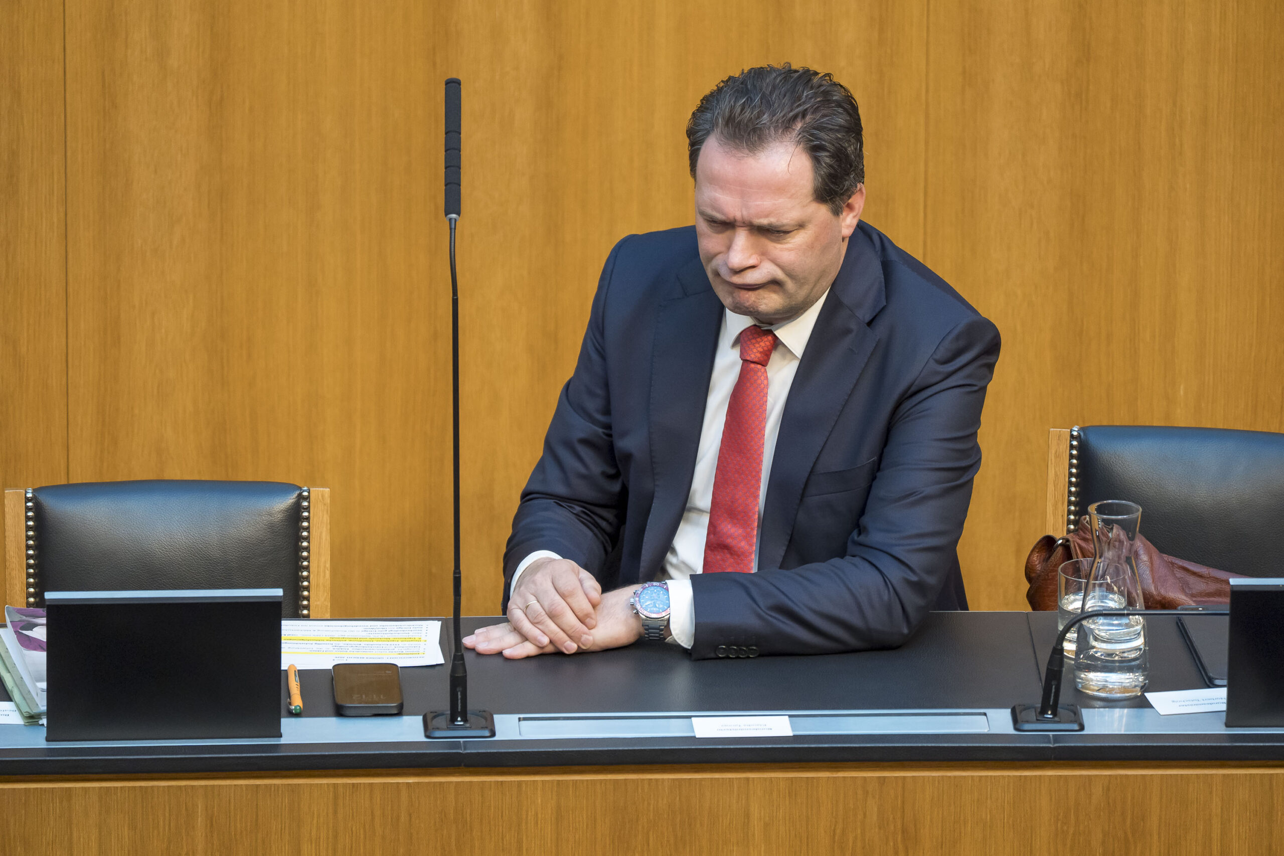 Landwirtschaftsminister Norbert Totschnig macht eine Grimasse